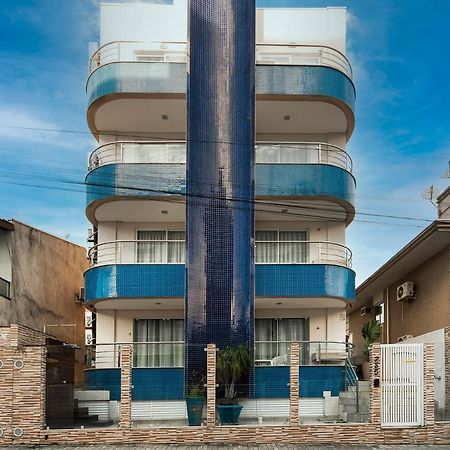 Residencial Edite No Centro De Bombinha บอมบินญัส ภายนอก รูปภาพ