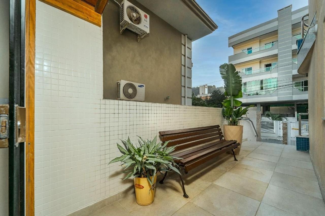 Residencial Edite No Centro De Bombinha บอมบินญัส ภายนอก รูปภาพ