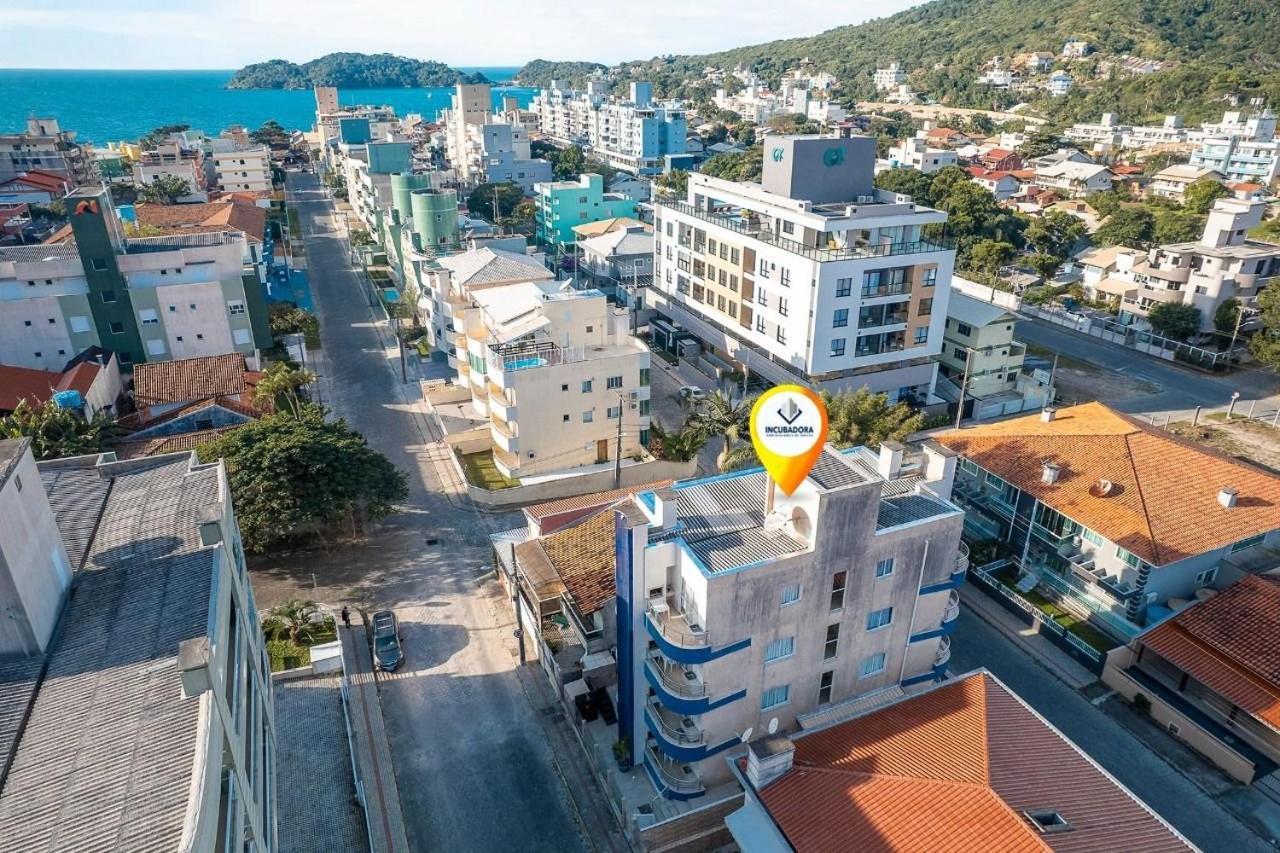 Residencial Edite No Centro De Bombinha บอมบินญัส ภายนอก รูปภาพ